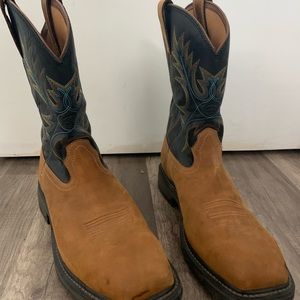 Ariat square toe men’s boots